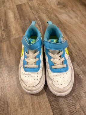 Nike Kids White, Blue & Yellow Hook-and-Loop Sneakers